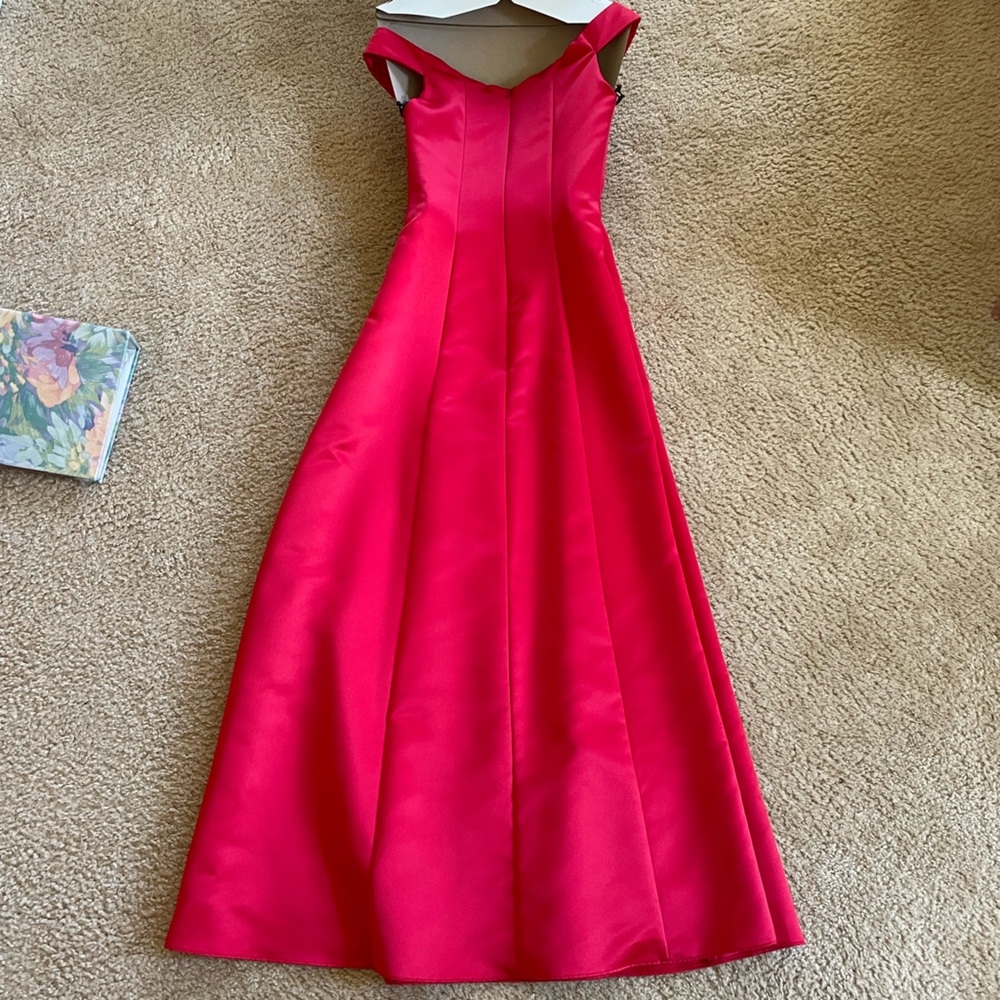 Scott McClintock formal floor length dress, satin - Picture 2 of 2